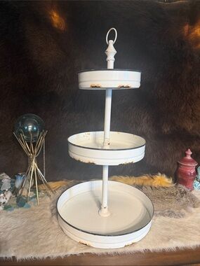 3 tiered farmhouse inspired tray  (6015B)